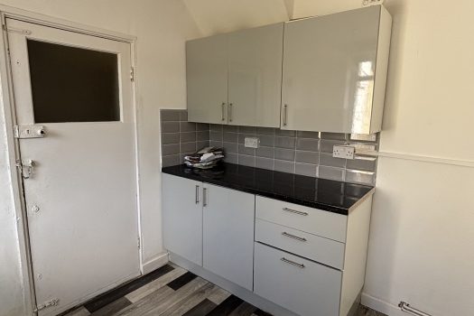 3 Bedroom House: Hernefield Road, Shard End, B34